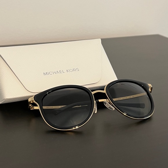 Michael Kors Sunglasses with Case! - Picture 4 of 9